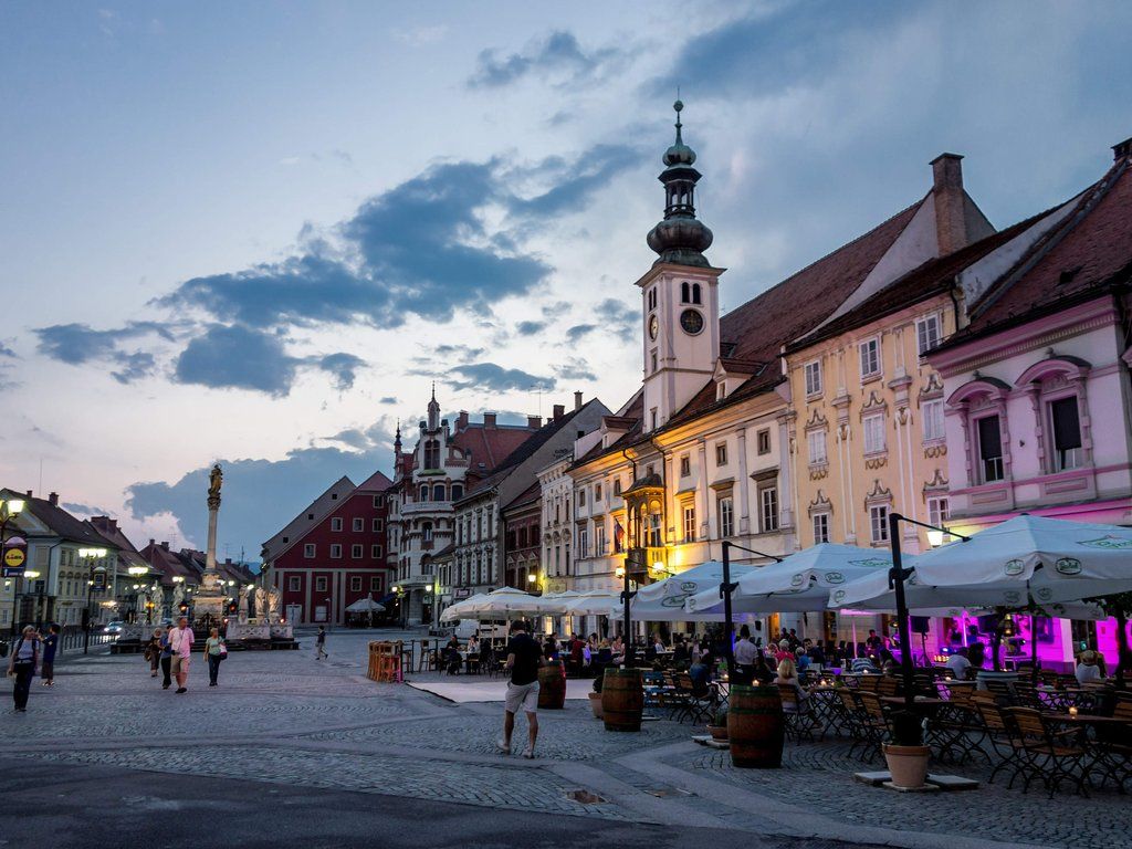 Hotel Piramida Марибор Экстерьер фото